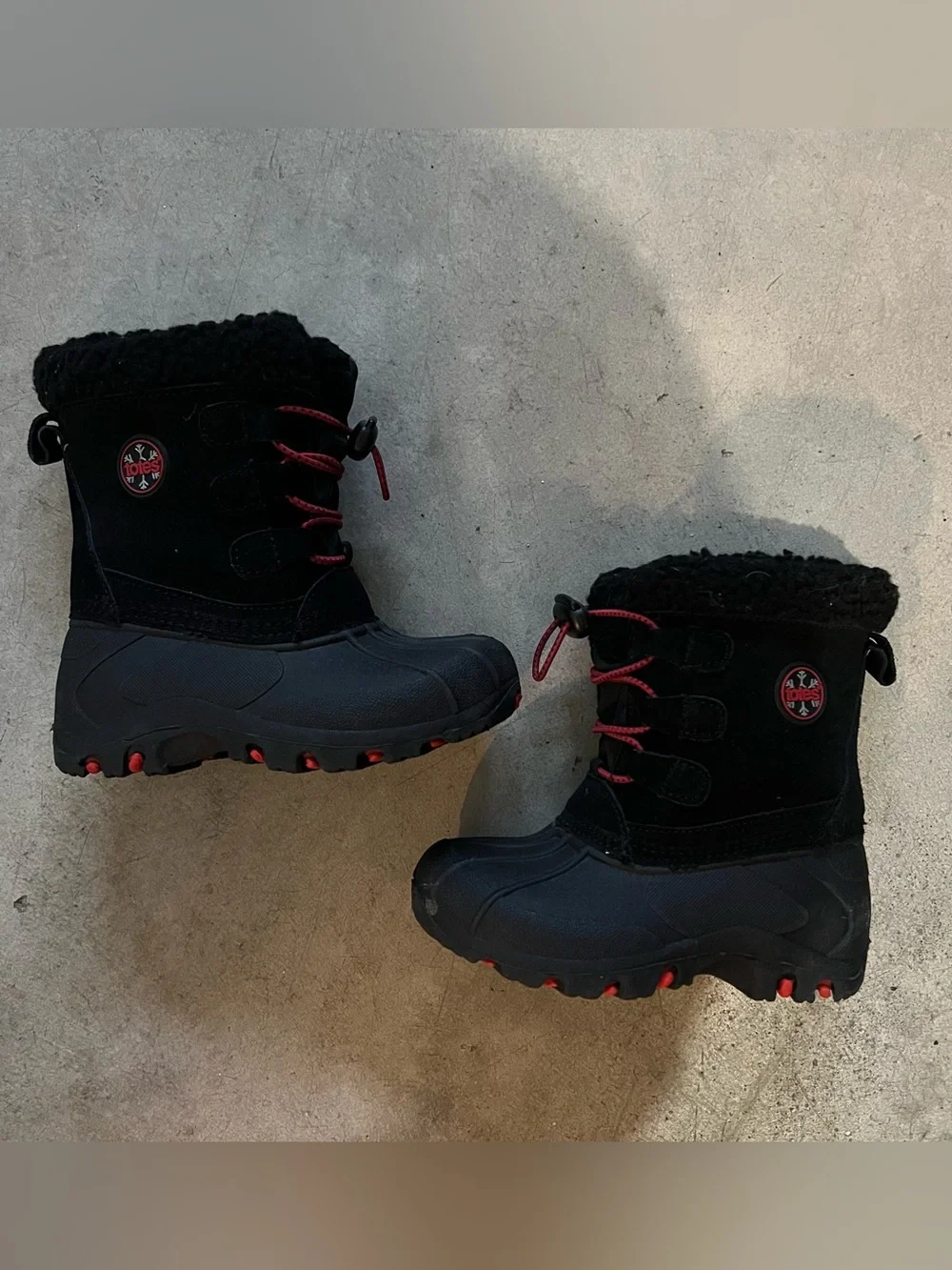 Totes Toddler Black Faux Fur Cuffed Winter Boots